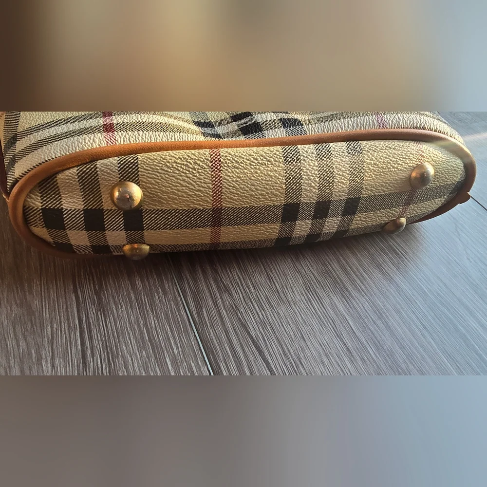 Beige Plaid Crossbody Bag – Braciano Leather Trim British-Inspired Preppy Style - Picture 9 of 13